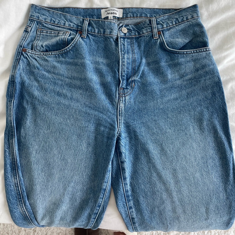 Reformation “Val 90s Mid Rise Straight Jeans”